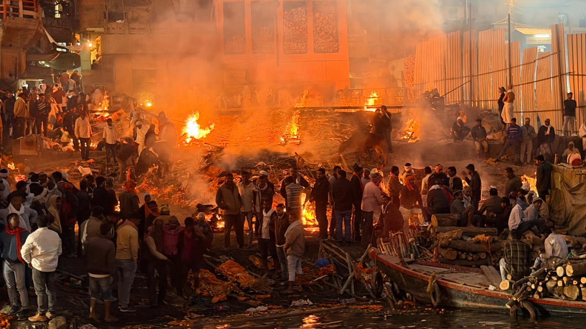 Manikarnika Ghat
