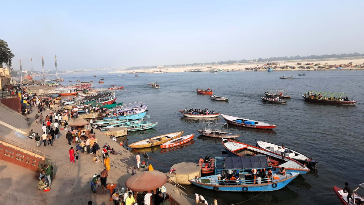 Free Ghat Walking Tour — Varanasi Local Guide